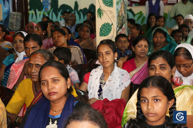 Hundreds flocked into the Blessing Prophetic Prayer on May 25th and 27th, 2018 at Bethesda International Ministry Prayer Hall in Belgaum, Karnataka. The Prayer meetings were a source of transformation for many a people from Bondage and Sickness. 